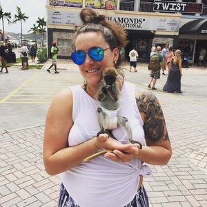 Meet your Posher, Ivy